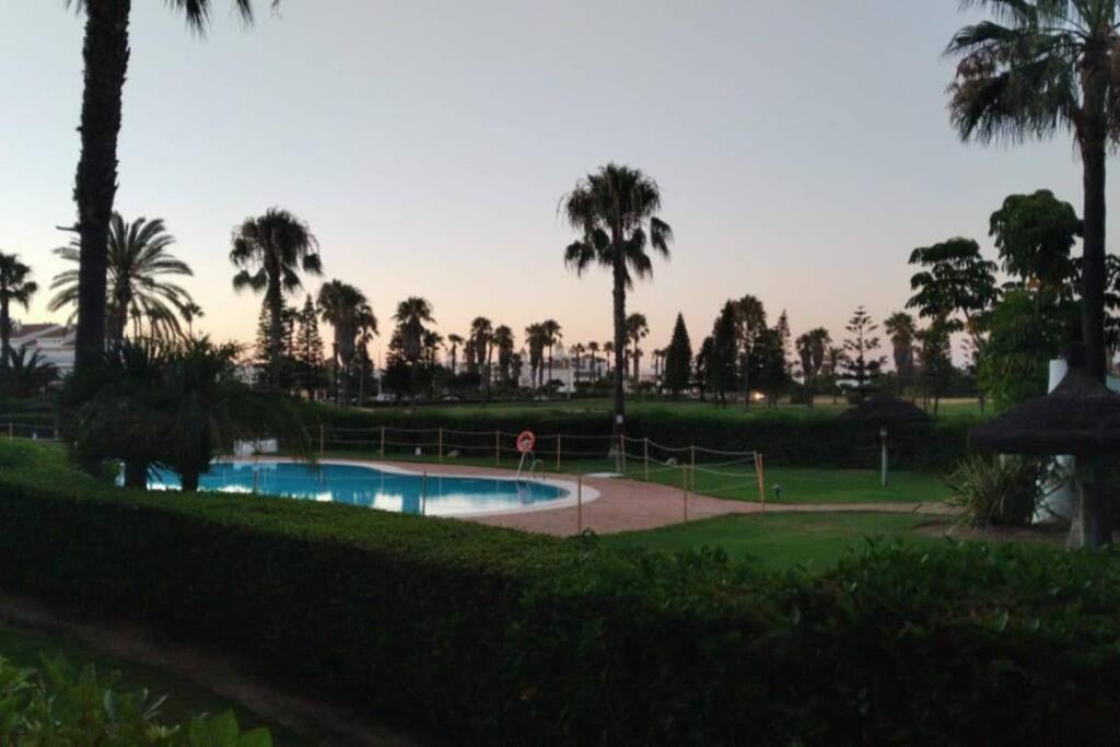 Apartamento En Playa Del Infante Rota Exterior foto